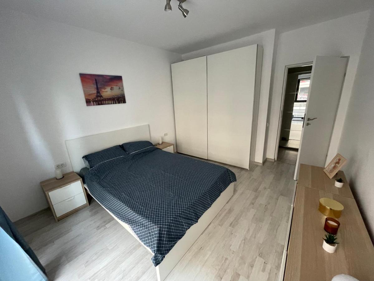 Pearl Luxury Apartment Near Presidential Palace Bucarest Esterno foto
